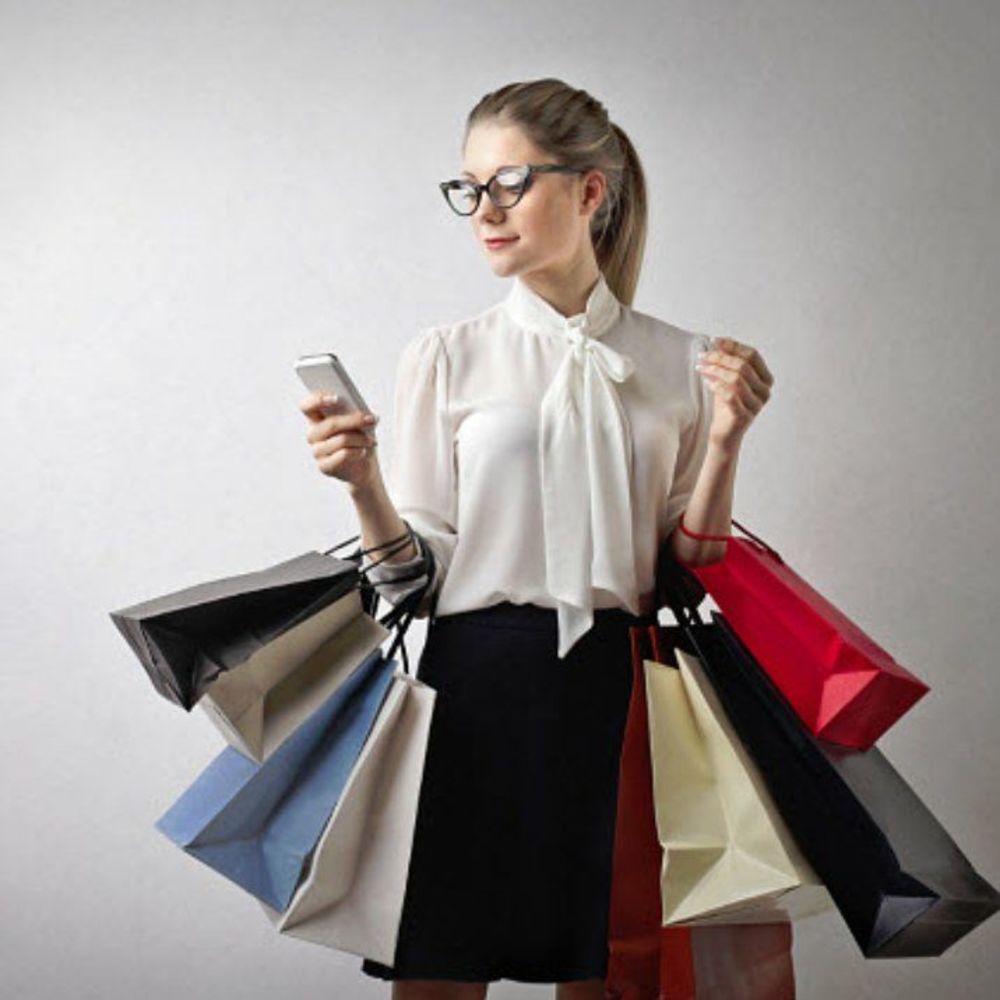 Meet your Posher, Lifes